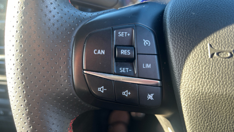 Ford Focus 1.0 EcoBoost ST-Line Vignale 5dr Petrol Hatchback